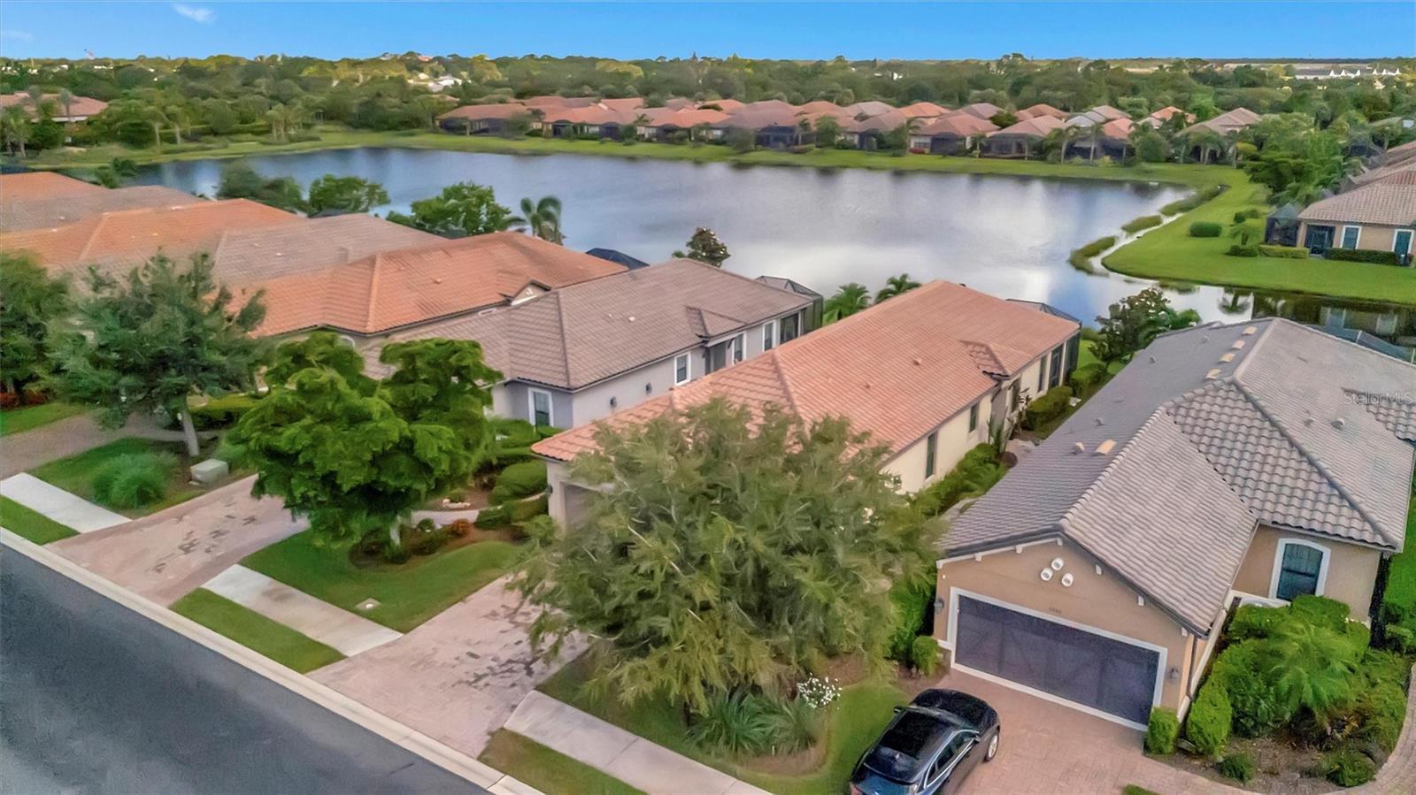 Property Photo: 5548 Sentiero Drive FL 34275