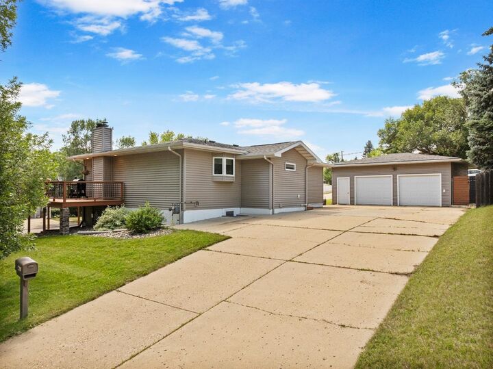 Property Photo: 2300 7th Ave NW ND 58703