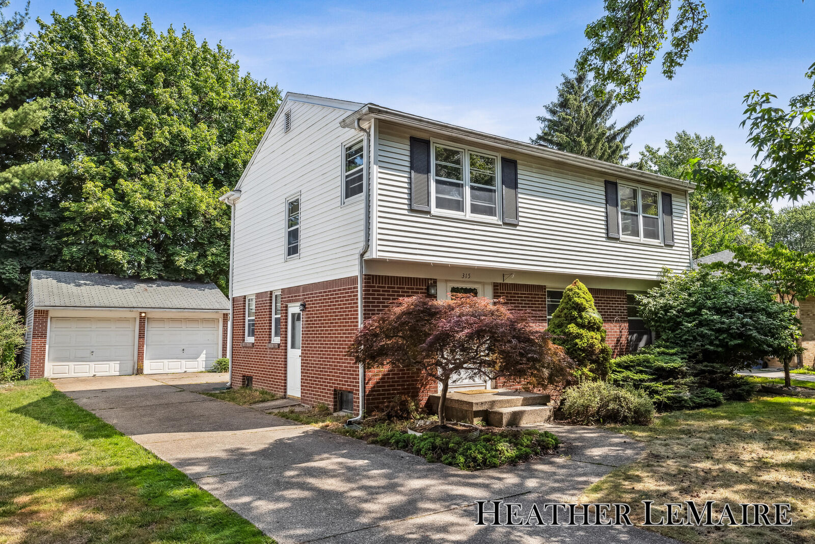 Property Photo: 315 Spruce Street SE MI 49507