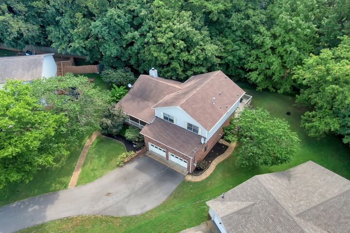 Property Photo:  314 Kimberly Dr  TN 38401 