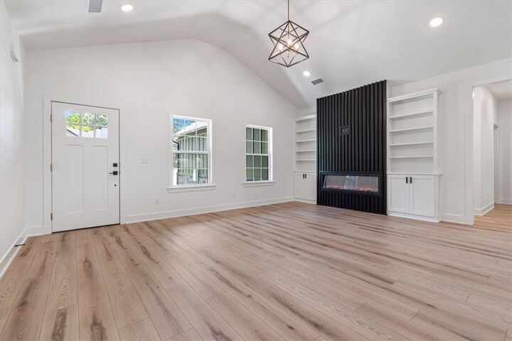 Property Photo: 36 Westmorland Drive AR 72714