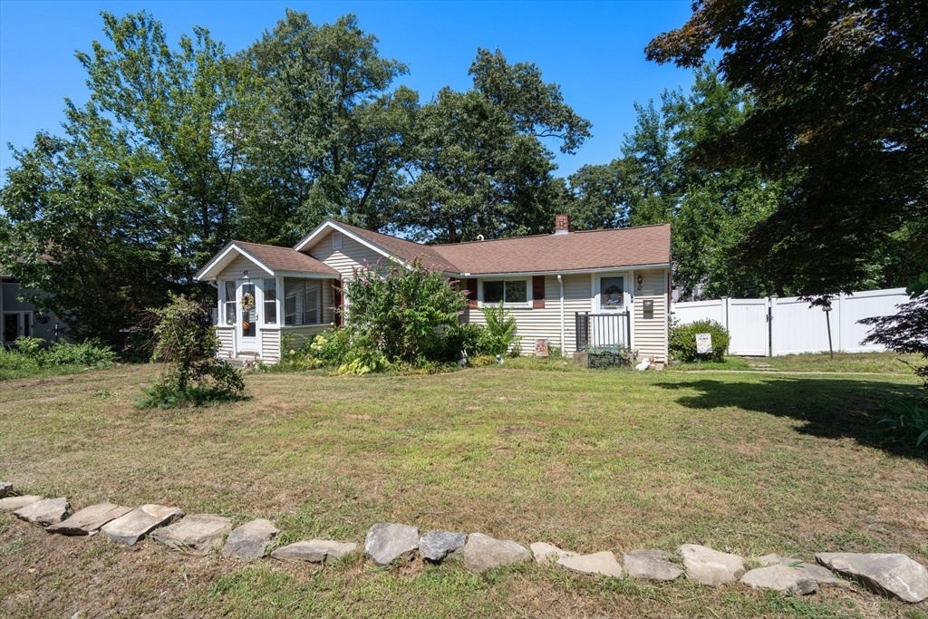 Property Photo:  42 Bay View Dr  MA 01545 