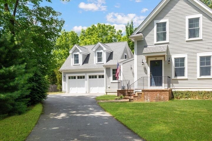15 Lewis Court  Hingham MA 02043 photo