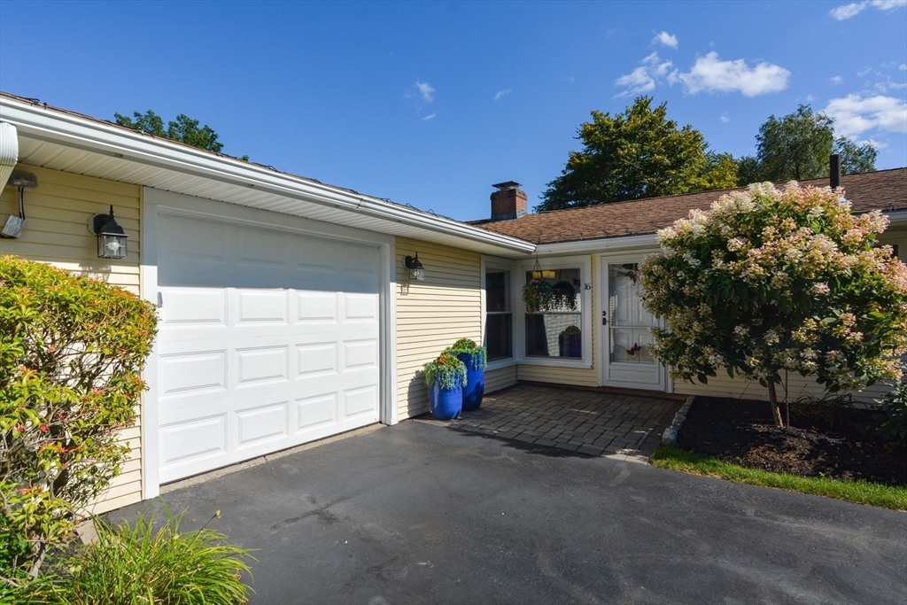 Property Photo: 16 Rosslare Rd MA 01701