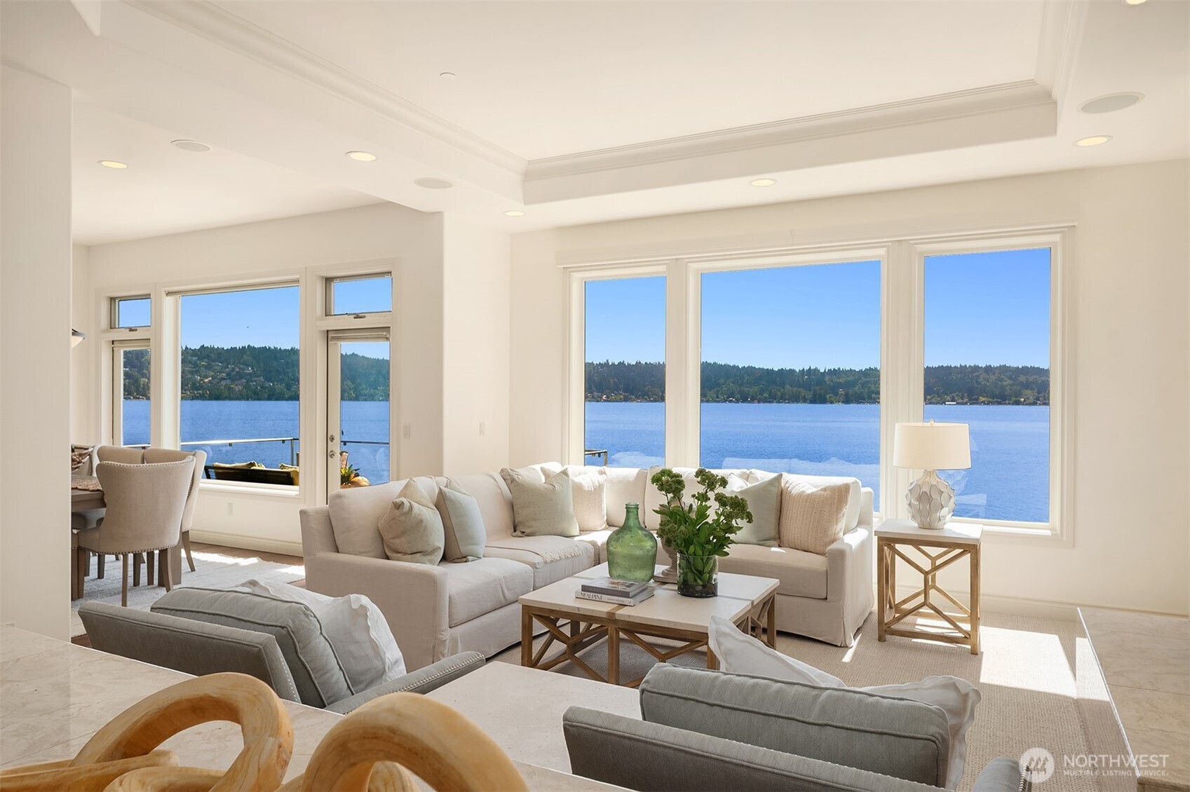 Property Photo: 830 W Lake Sammamish Parkway NE WA 98008