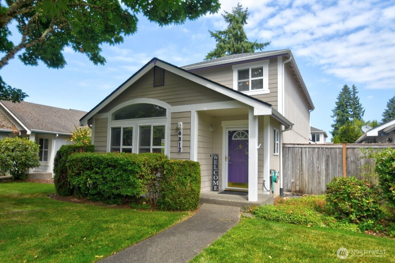 Property Photo:  4312  Lafayette Lane SE  WA 98503 