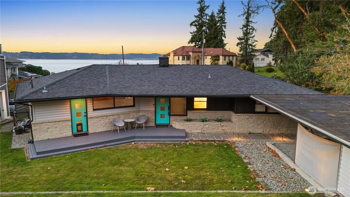 8632  East Side Drive NE  Tacoma WA 98422 photo