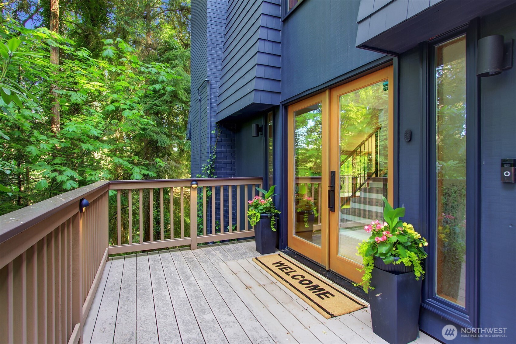 Property Photo:  5320 E Mercer Way  WA 98040 