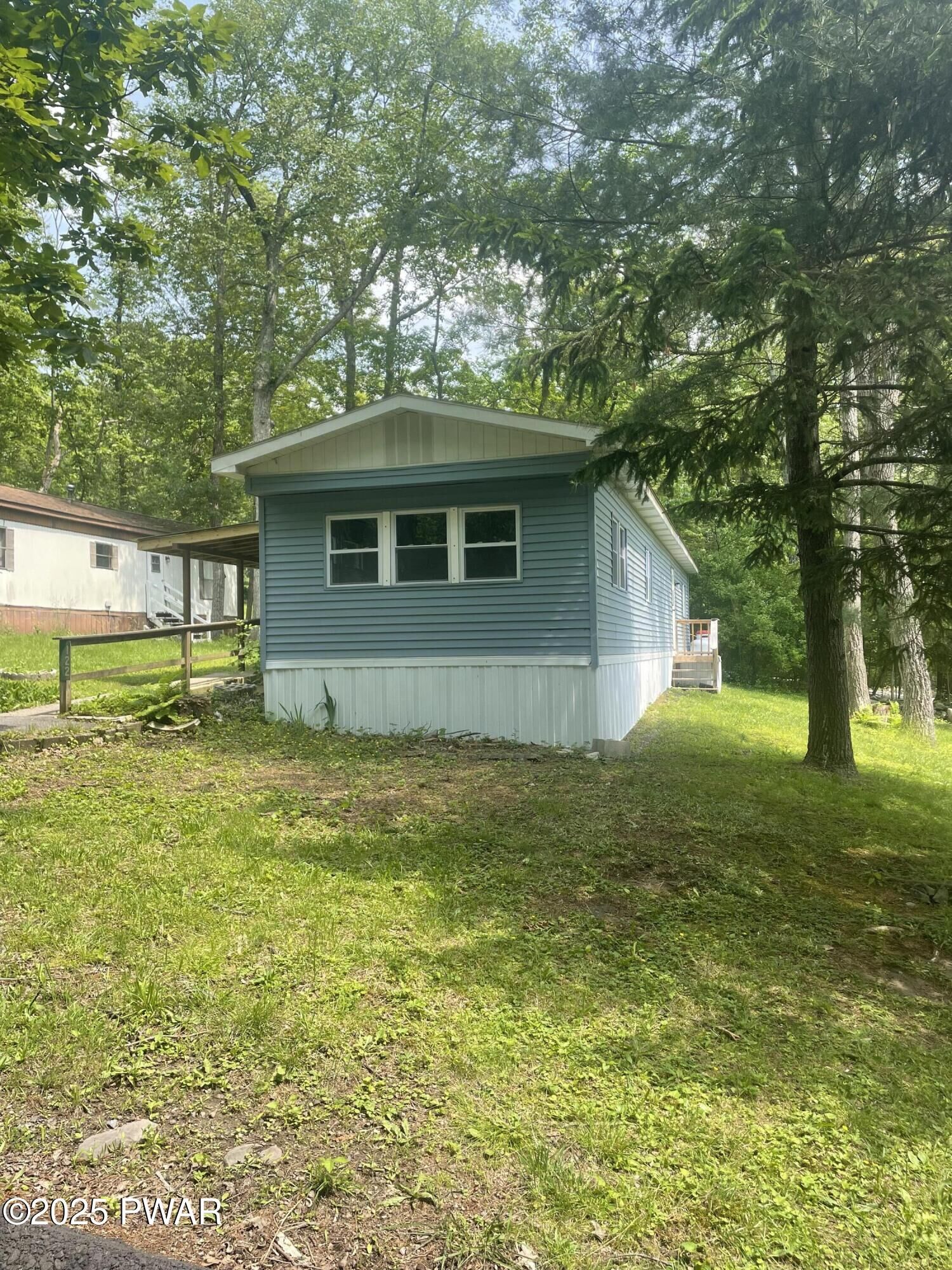 Property Photo: 122 Bartion Ct PA 18321