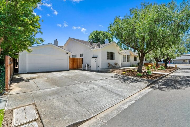 Property Photo: 20730 Dunbar Drive CA 95014