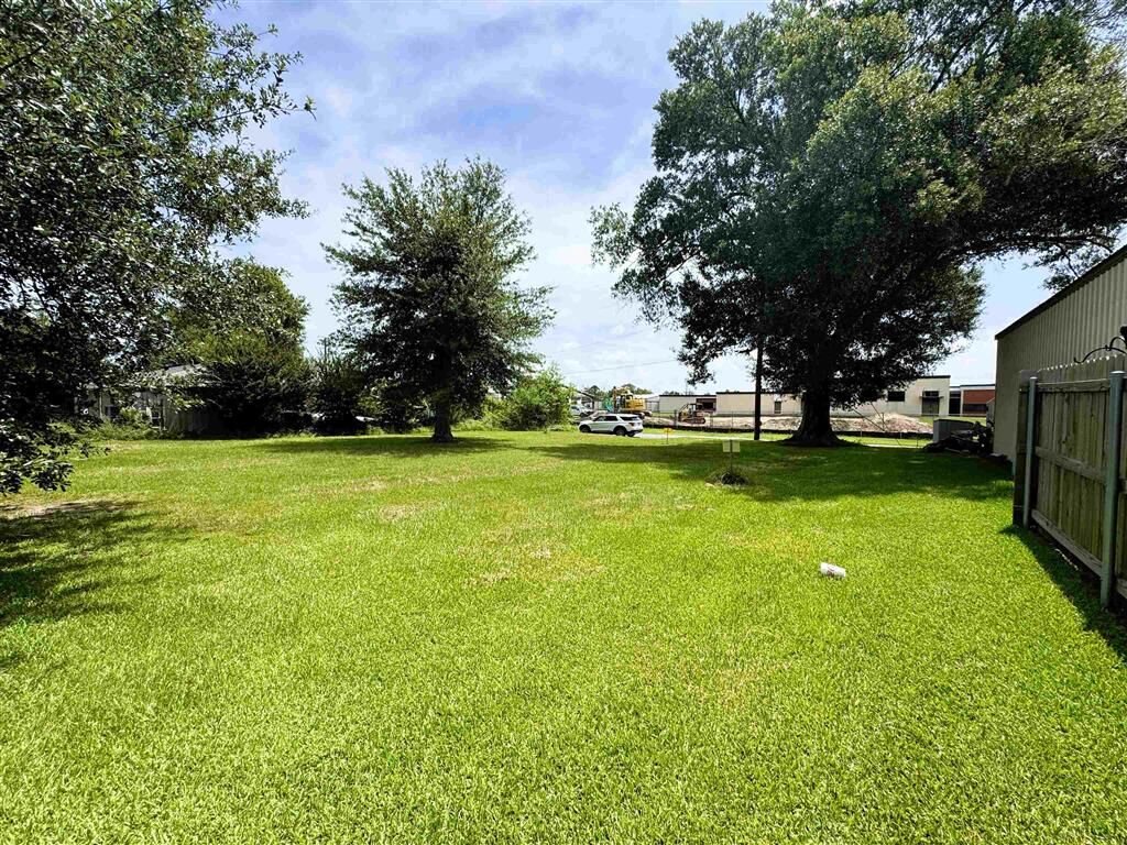 Property Photo:  1705 Clarence Street  LA 70669 