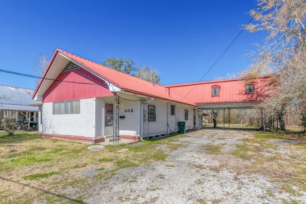 Property Photo: 408 Leblanc Street LA 70633