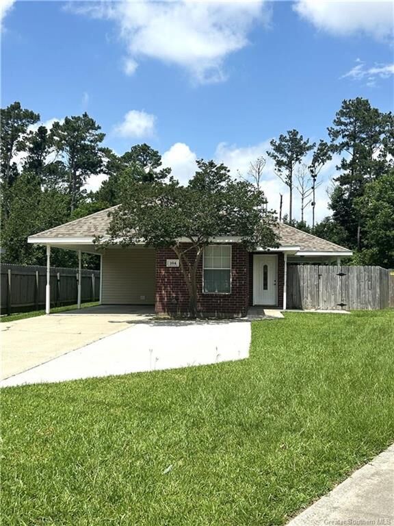 Property Photo:  164 Summerwood Drive  LA 70663 