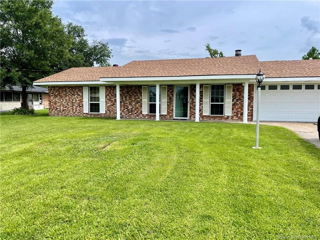 Property Photo:  1504 Anita Street  LA 70663 