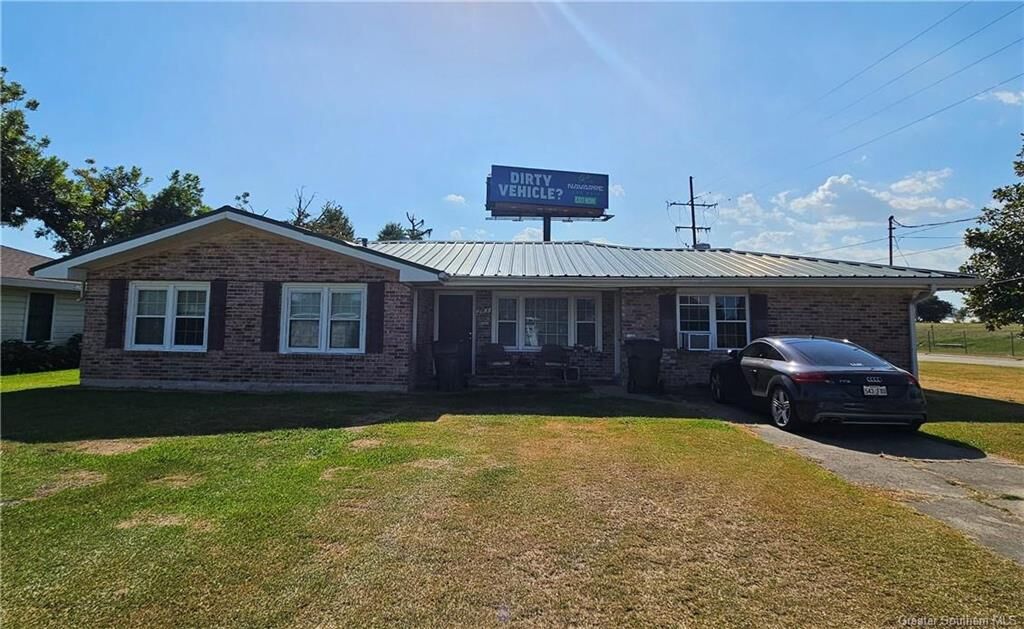 Property Photo:  3400 Kingham Road  LA 70607 
