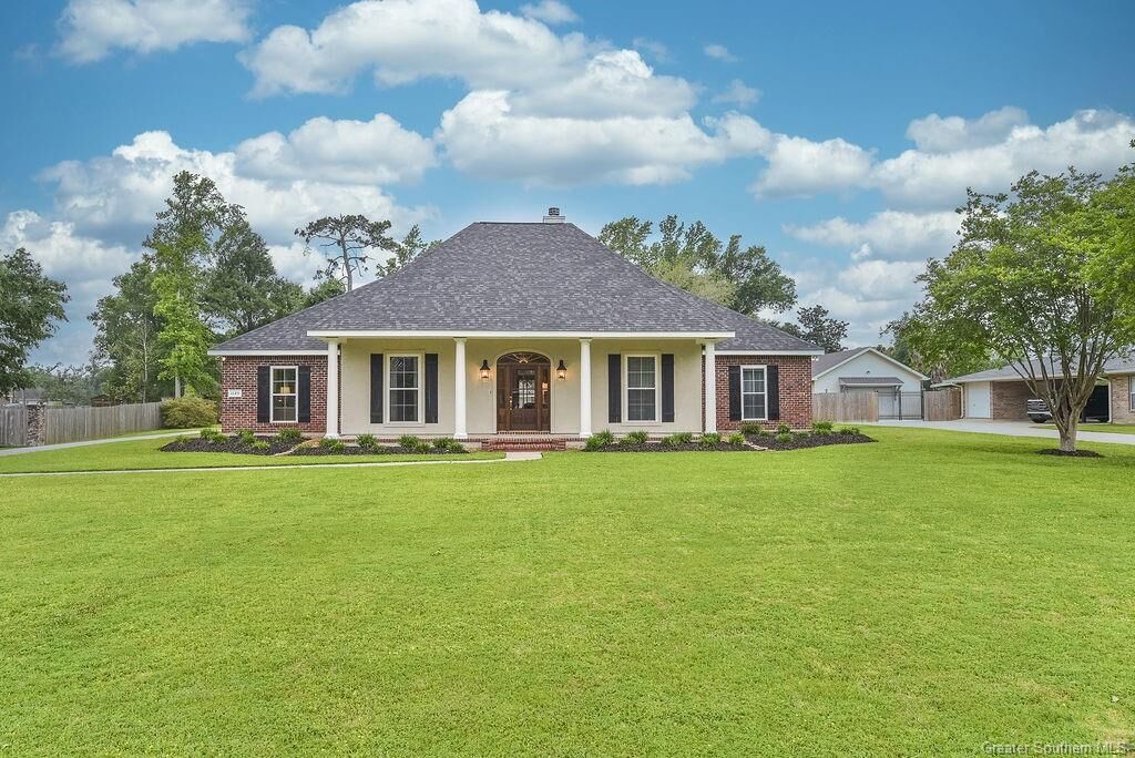Property Photo:  1125 Athens Drive  LA 70611 