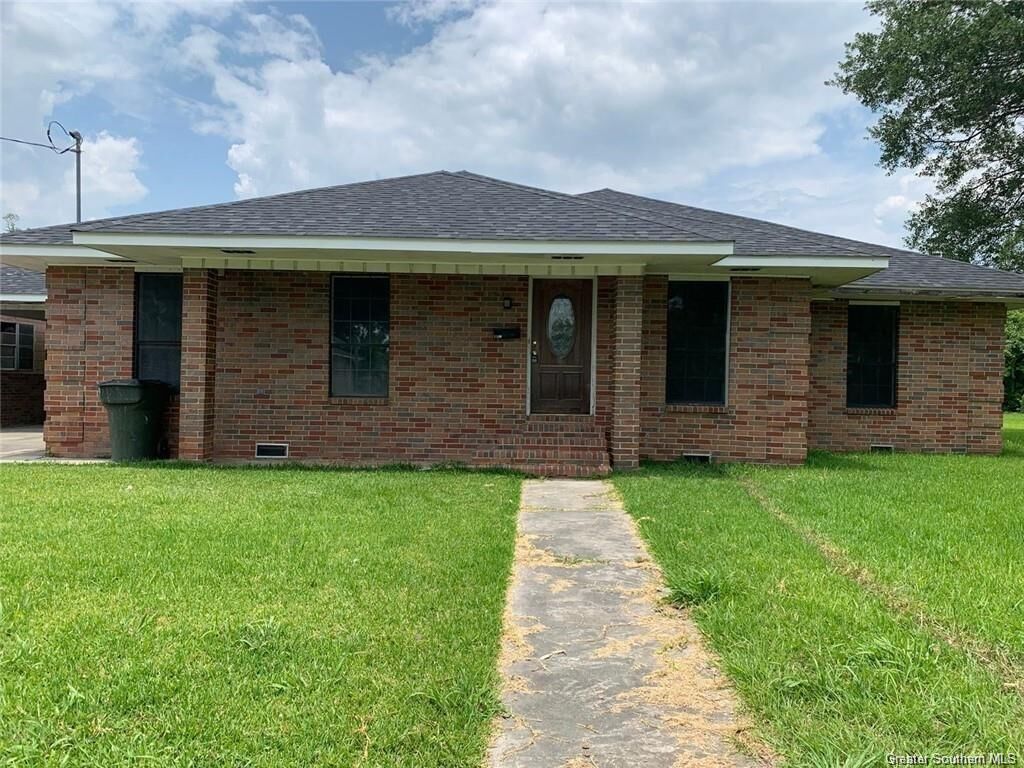 Property Photo:  1009 17th Street  LA 70601 