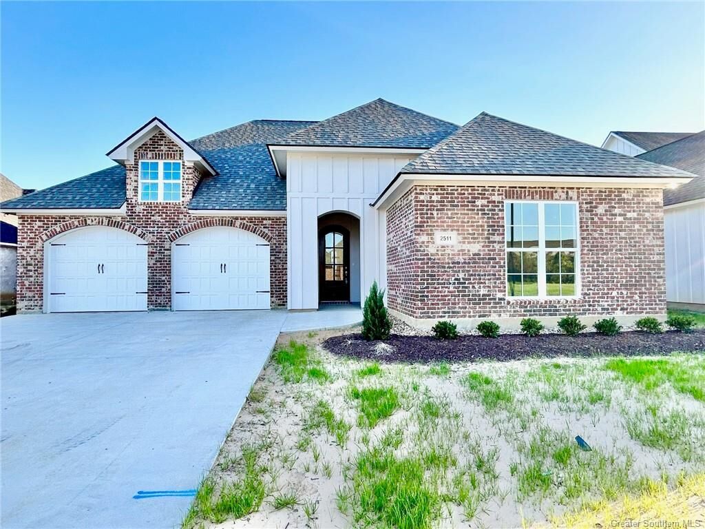 Property Photo: 2511 South Ridge Drive LA 70605