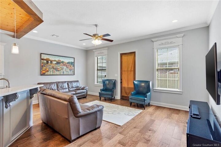 Property Photo: 1550 Lacadie Drive 14 LA 70605
