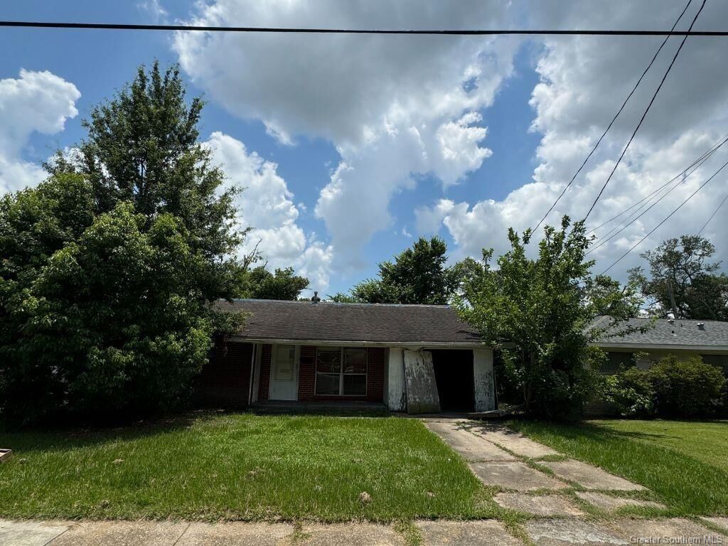 Property Photo: 2100 Evelyn Street LA 70601