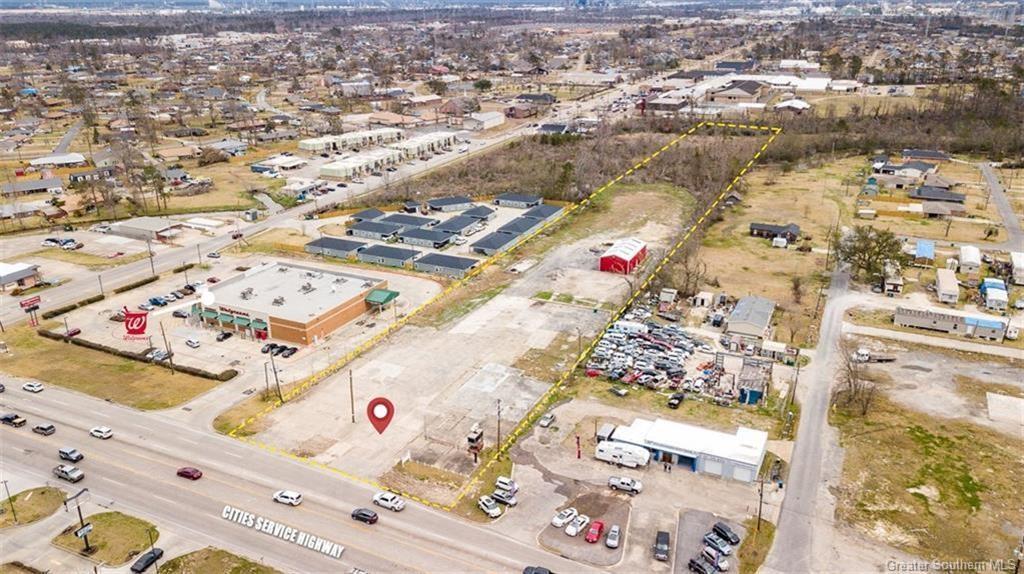 Property Photo: 115 S Cities Service Highway S LA 70663