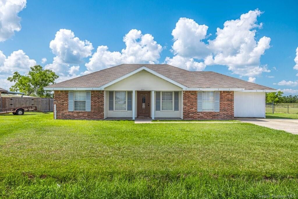 Property Photo:  2751 Southern Ridge Drive  LA 70607 