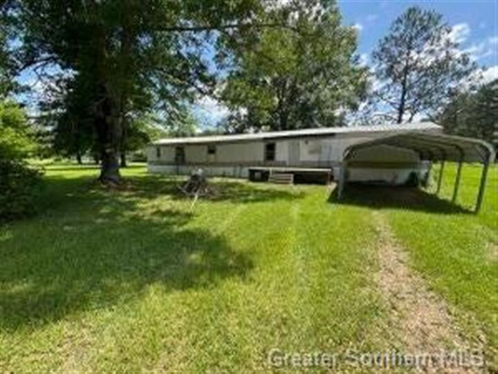 110 Bennett Young Road  Deridder LA 70634 photo