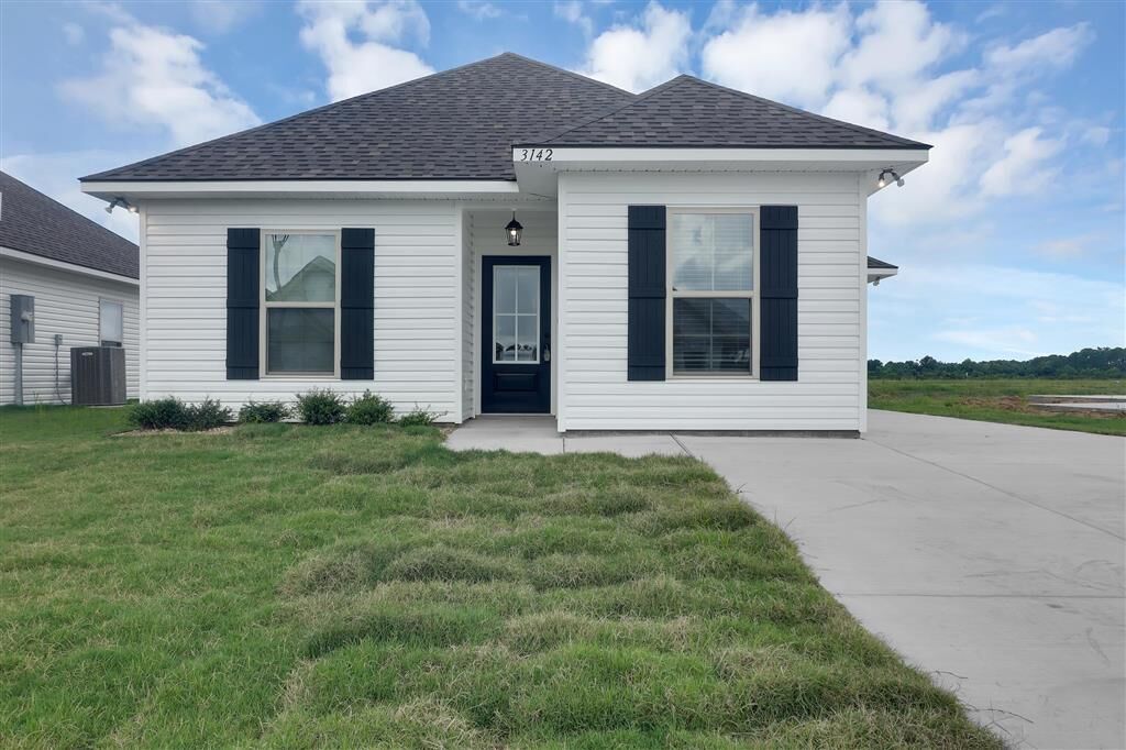 Property Photo:  3142 E Blue Heron Drive E  LA 70615 
