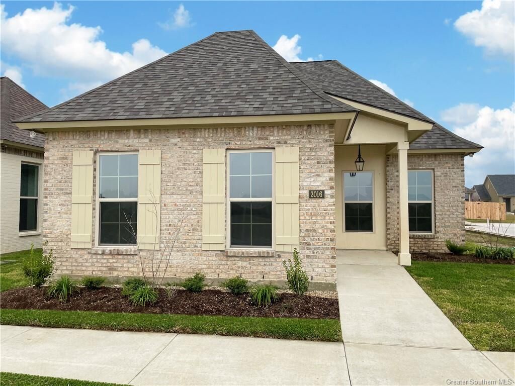 Property Photo: 3016 Rosemound Drive LA 70607
