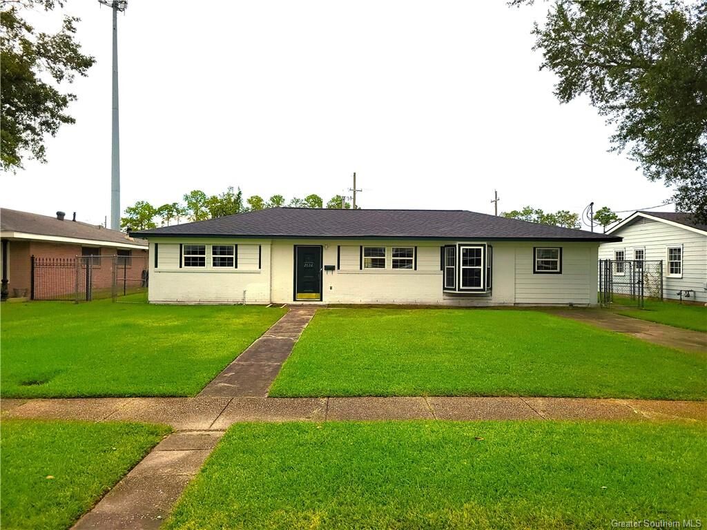 Property Photo: 2026 18th Street LA 70601