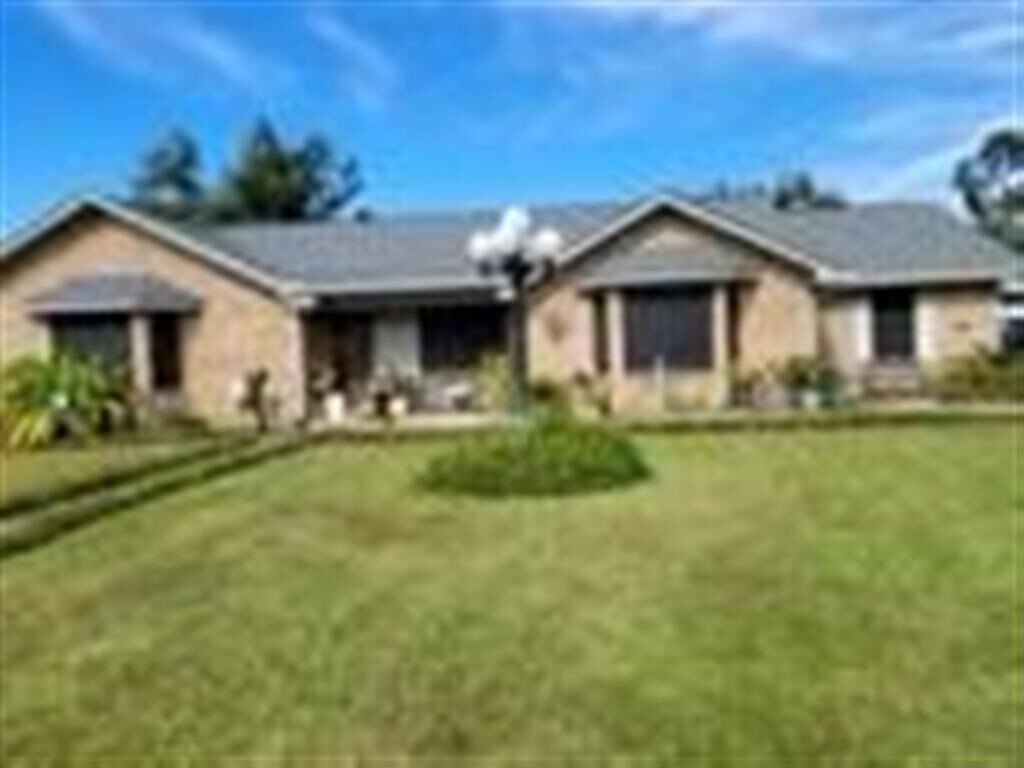 Property Photo: 700 Jefferson Drive LA 70605