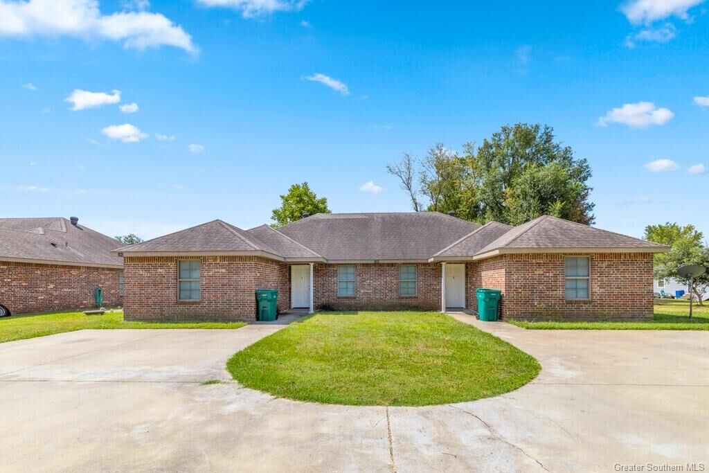 Property Photo: 191 Gilmore Road -193 LA 70611