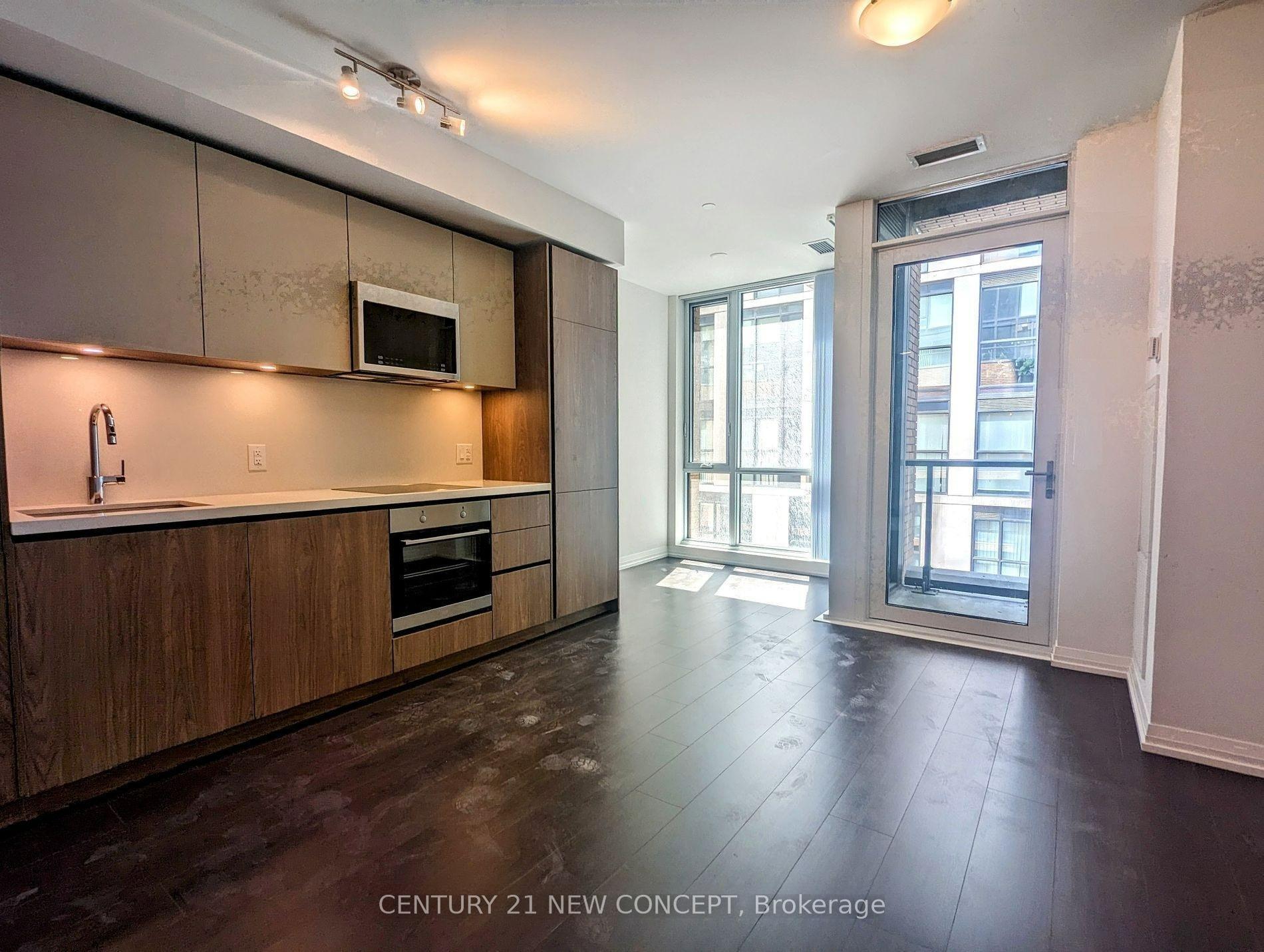 Property Photo: 8 Widmer Street 1101 ON M5V 0W6