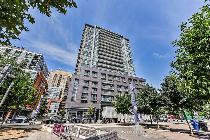 Property Photo: 68 Abell Street 625 ON M6J 0B1