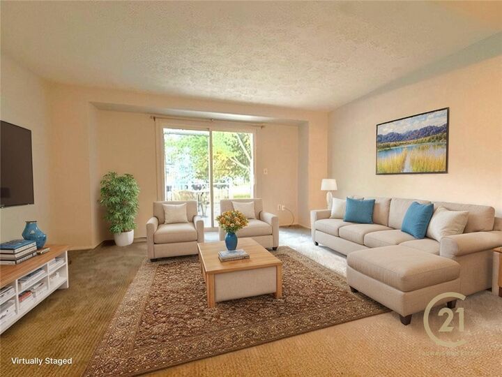 Property Photo: 937 Lynwood Ct PA 16066