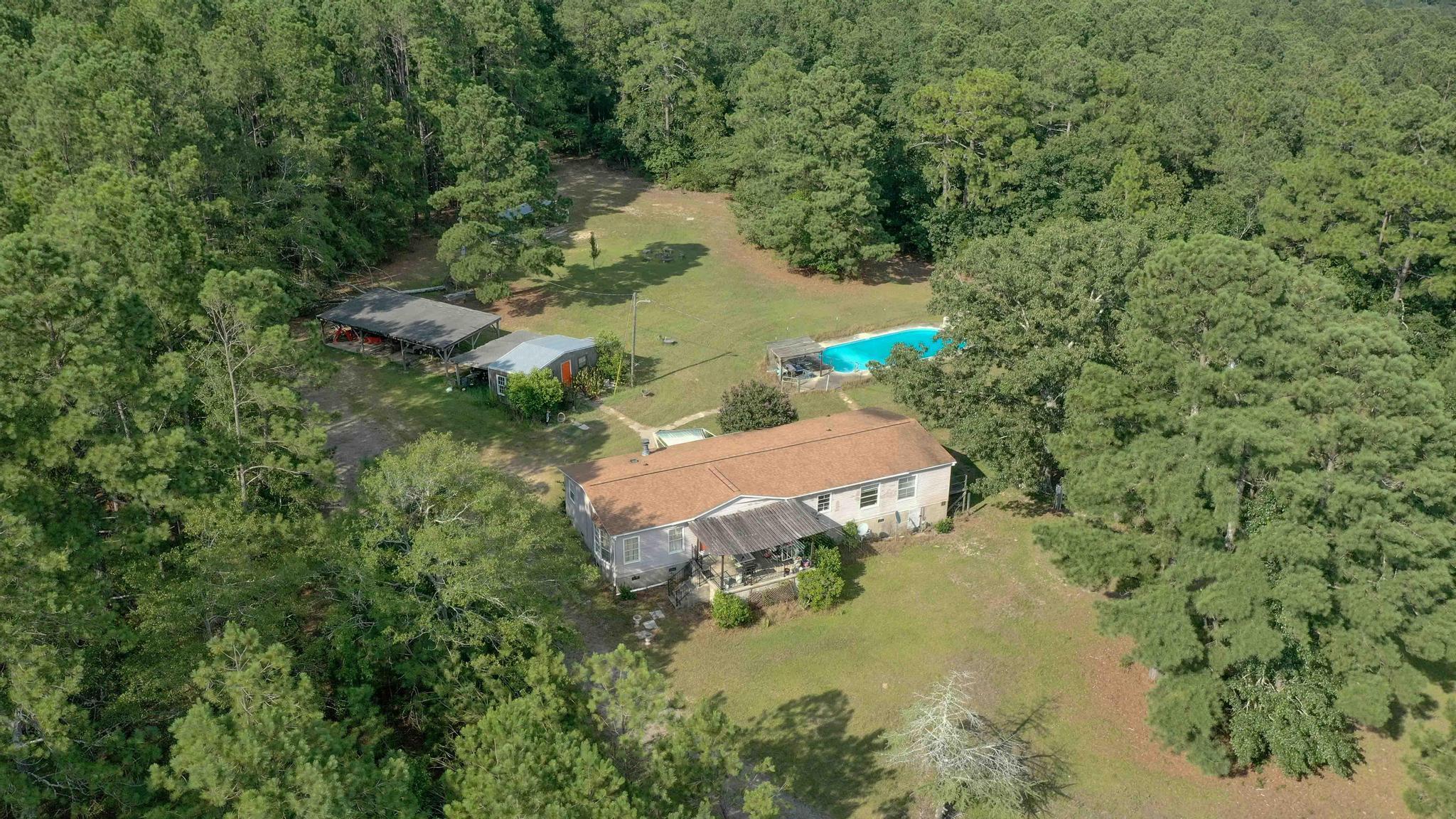 Property Photo: 413 Glenwood Drive SC 29851