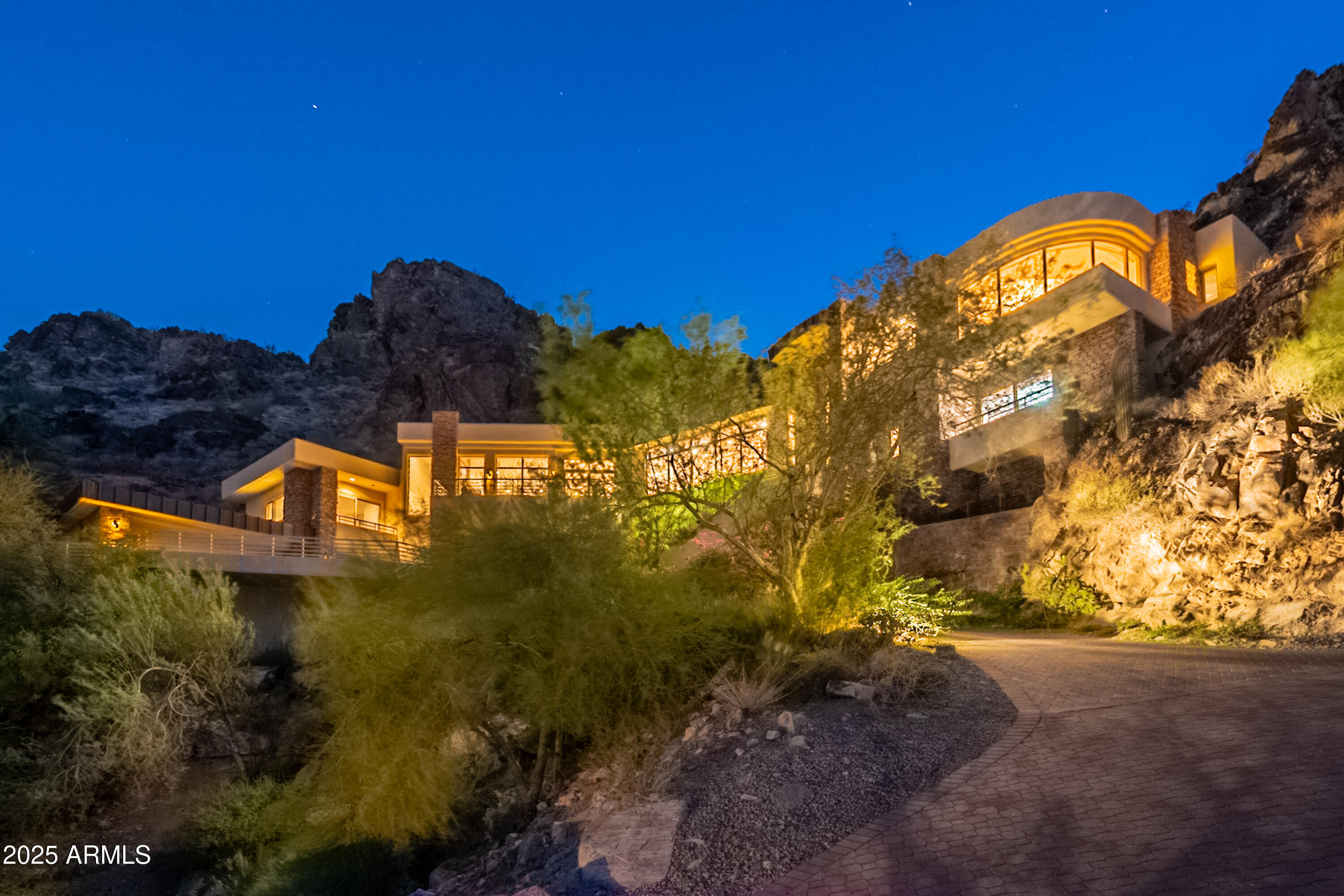 Property Photo: 5676 E Cheney Drive AZ 85253