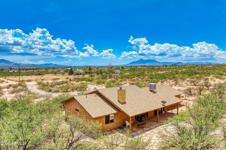Property Photo: 5788 S Ranch Road AZ 85615