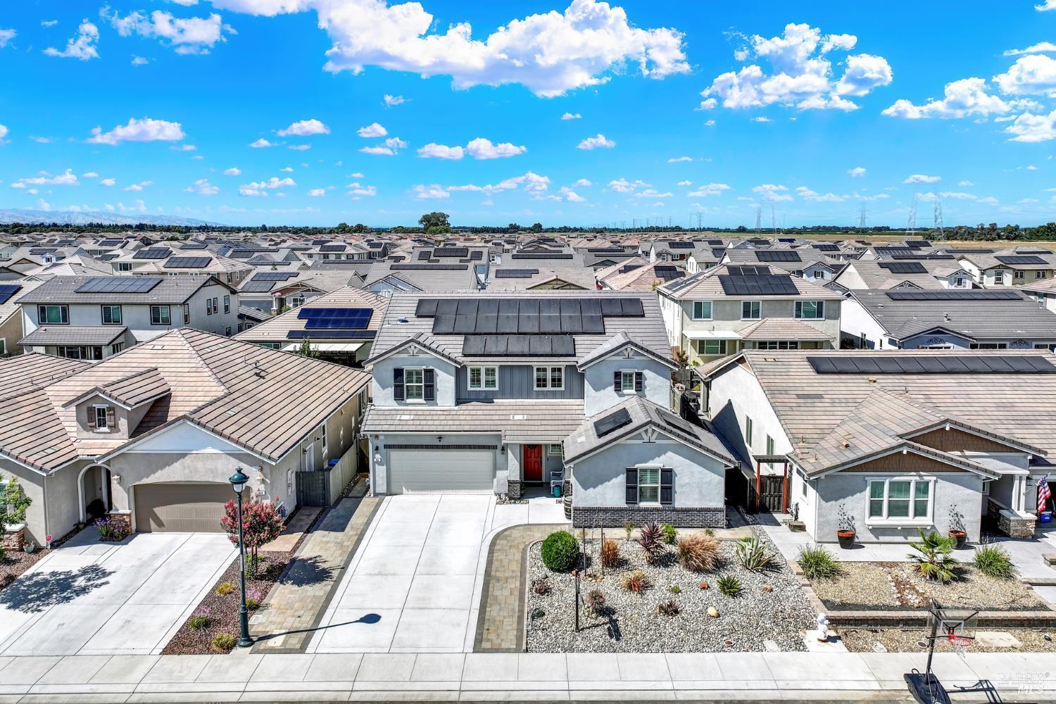 Property Photo: 954 Day Lilly Drive CA 95687