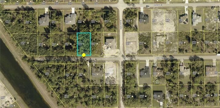 Property Photo: 3004 23rd St W FL 33971