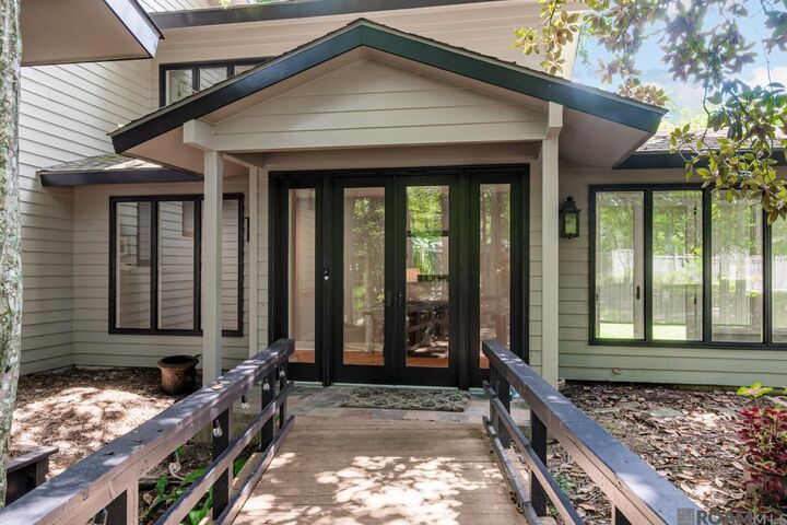 Property Photo:  4921 Piney Point Ave  LA 70817 