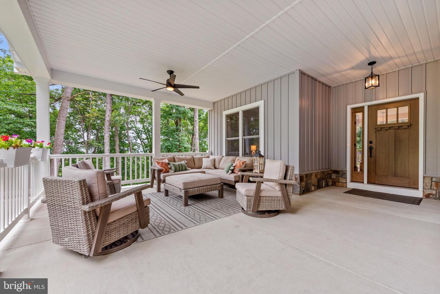 Property Photo: 601 Fall Run Lane VA 22602