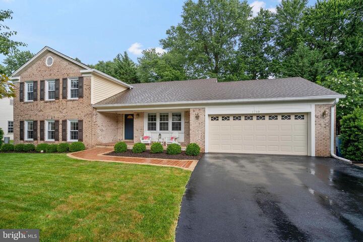 Property Photo:  1719 Larkmeade Drive  VA 22182 