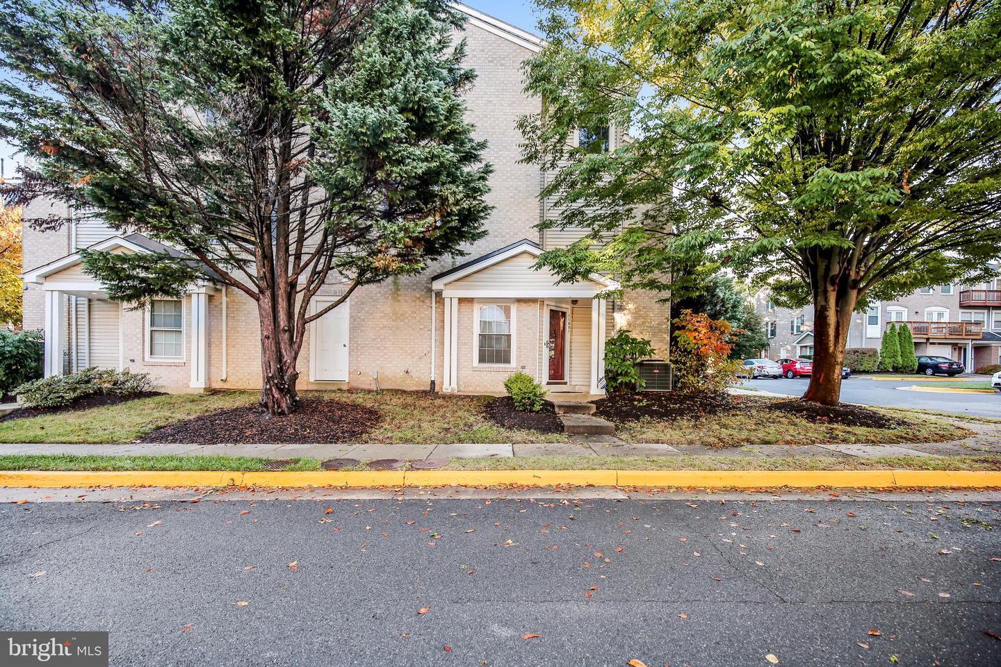 Property Photo:  11801 Rockaway Lane 41  VA 22030 