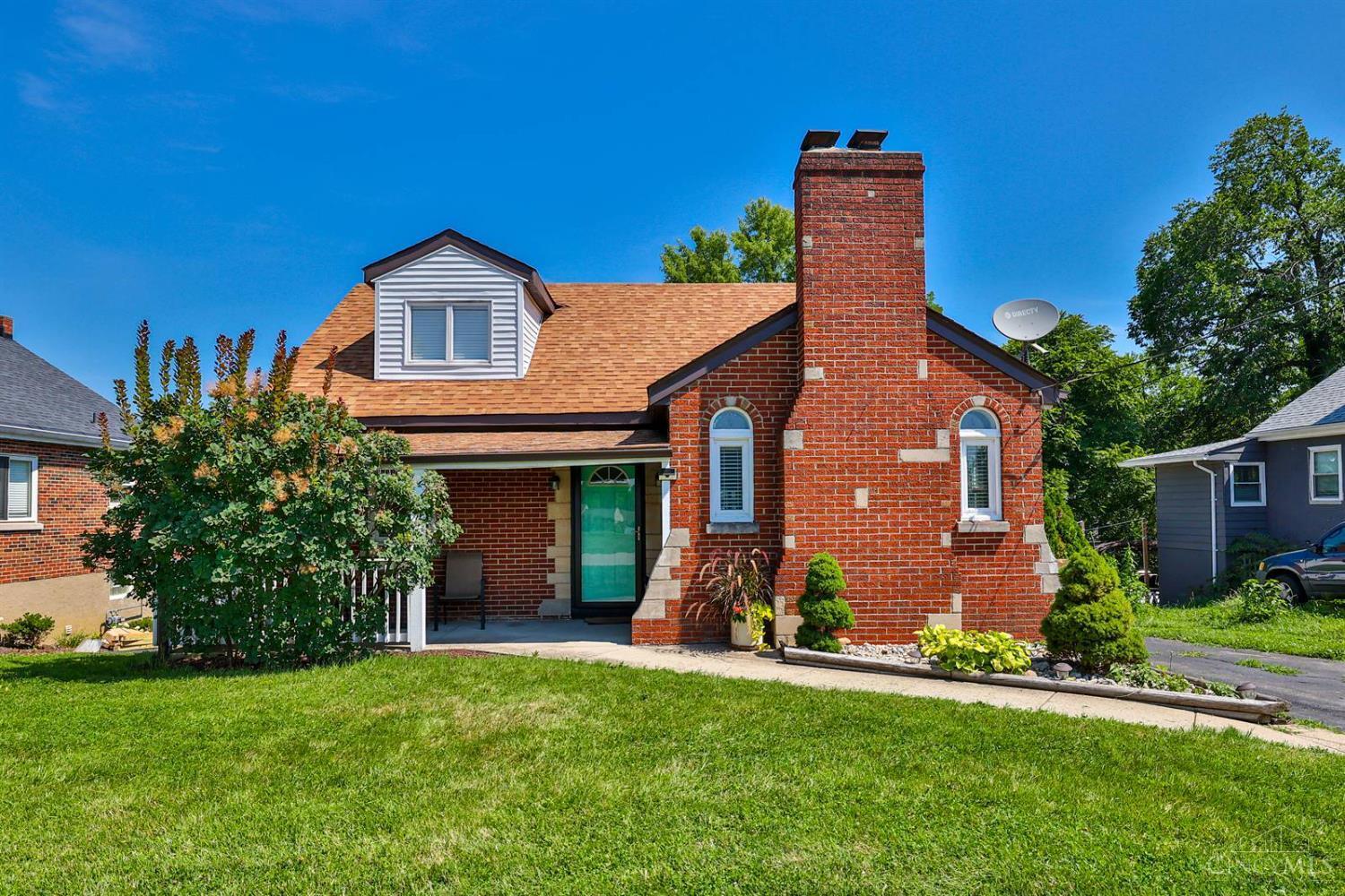 Property Photo: 3318 Kleeman Road OH 45211