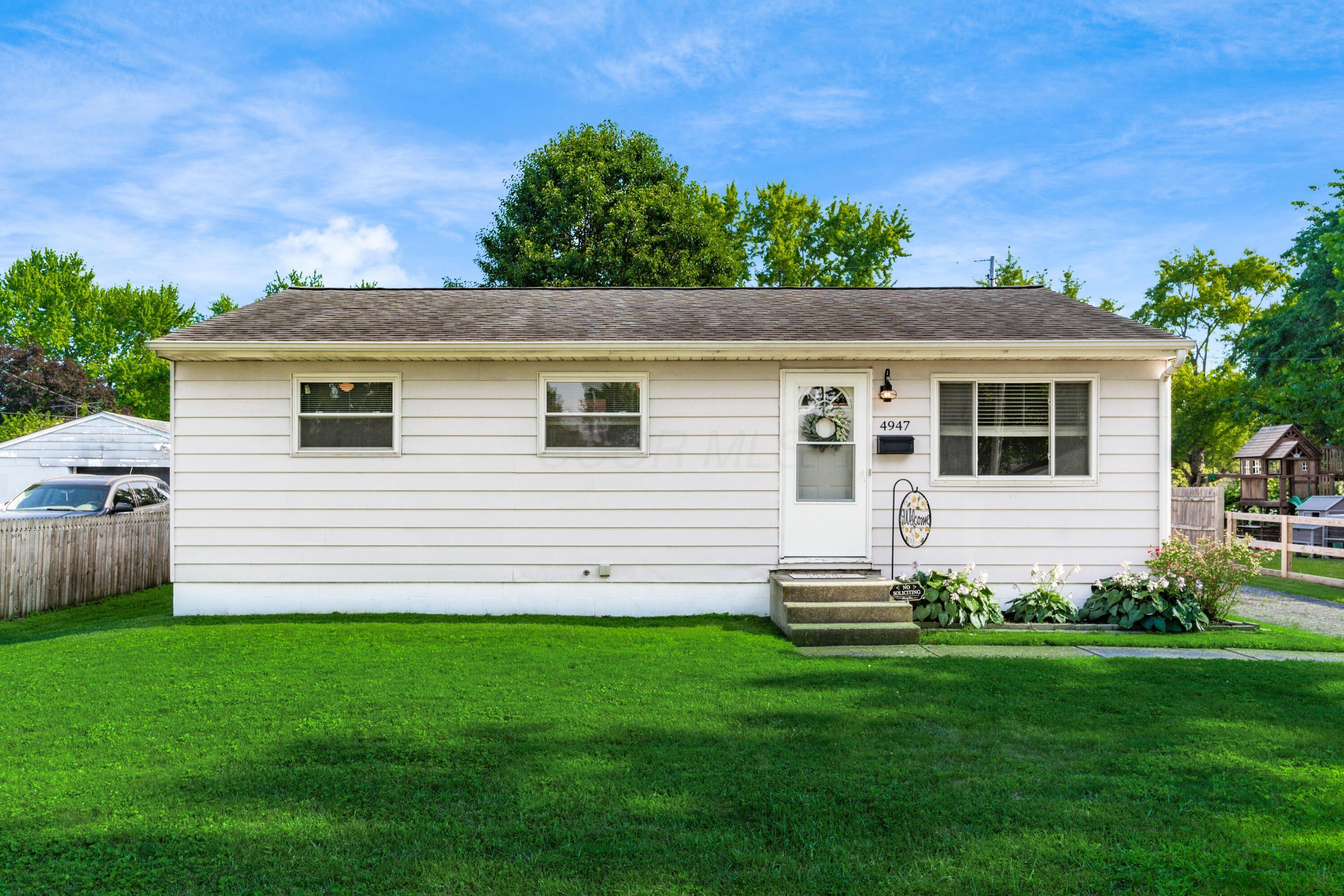 Property Photo:  4947 Albany Drive  OH 43232 