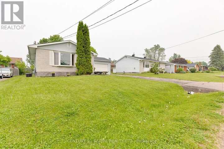 123 Ellis Avenue  Pembroke ON K8A 2H7 photo