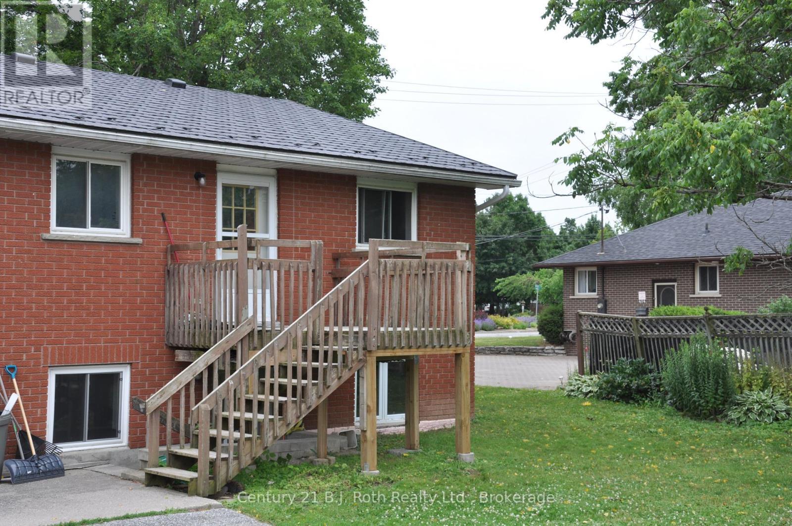Property Photo: 410 Mary Street Unit 1 ON L3V 3G3
