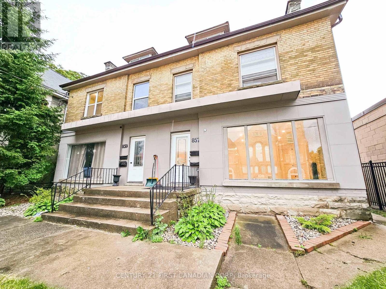 Photo de la propriété:  857 Dundas Street East 1  ON N5W 2Z8 