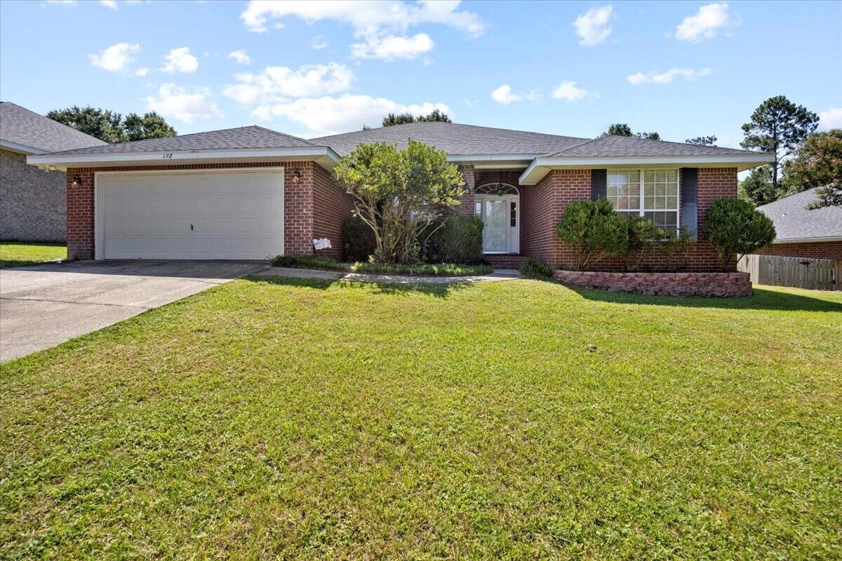 Property Photo: 192 Conquest Ave Avenue FL 32536
